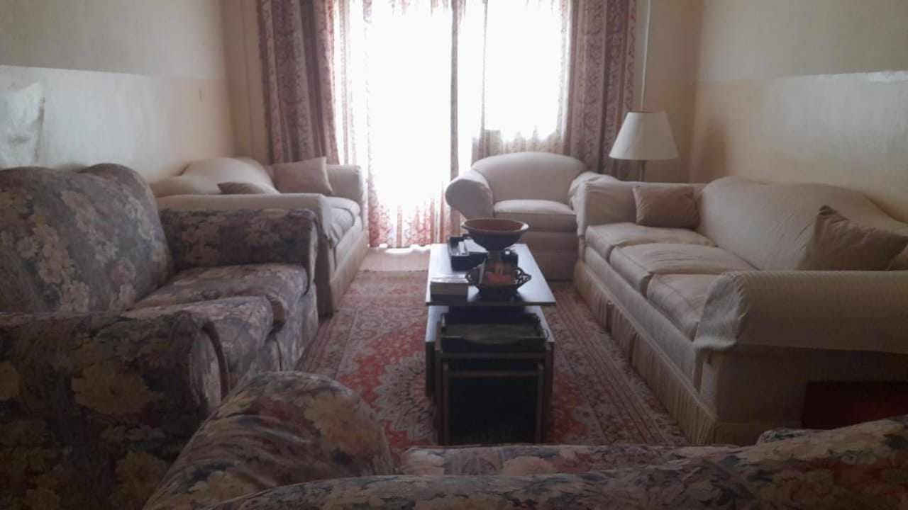 Хостел Student House Мадаба Екстер'єр фото